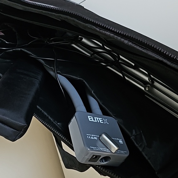 Glamcor Elite X Makeup Light - Picture 2 of 5